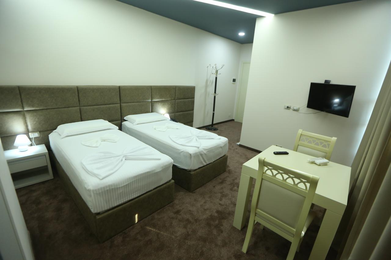 Hotel Vllaznia Shkoder Ngoại thất bức ảnh