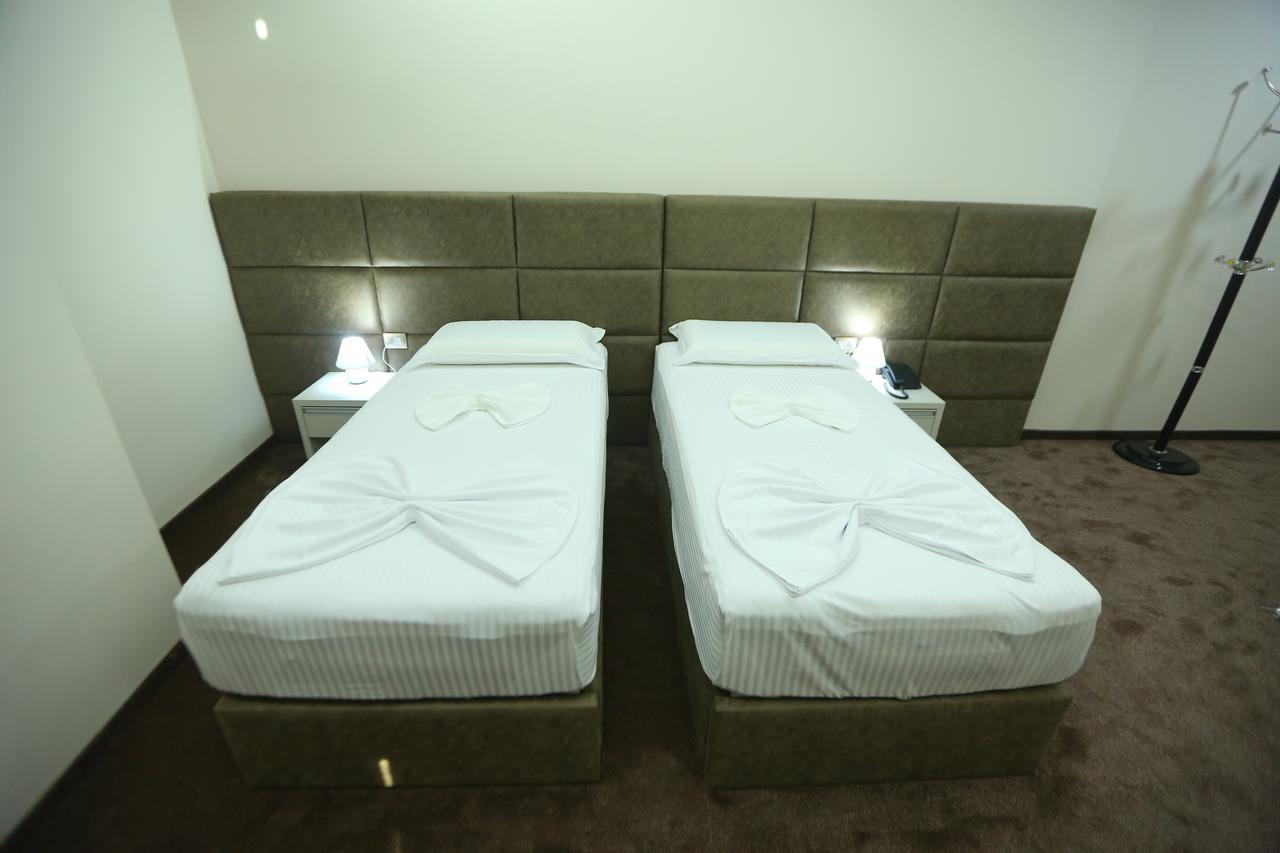 Hotel Vllaznia Shkoder Ngoại thất bức ảnh
