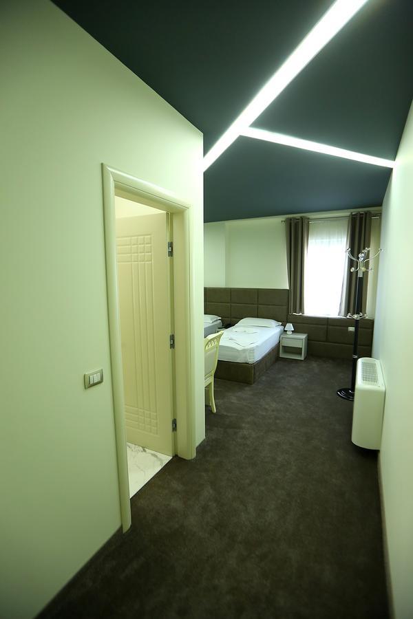 Hotel Vllaznia Shkoder Ngoại thất bức ảnh
