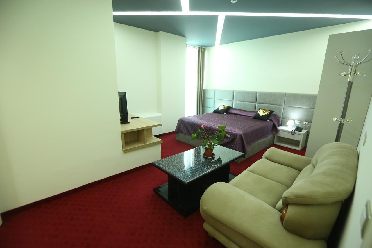 Hotel Vllaznia Shkoder Ngoại thất bức ảnh